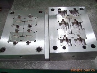 黄岩塑料模具 驱动汽车配件与电子交通灯制造的核心力量